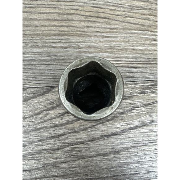 Snap-on Tools USA IM300 15/16" SAE 1/2" Drive Shallow 6 Point Impact Socket - Picture 5 of 5